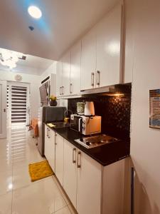 RJ-Shell Residences