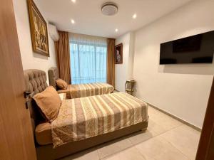 Luxury Apartment with Private Pool Premium Stay