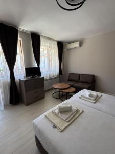 Yuliya Guest House