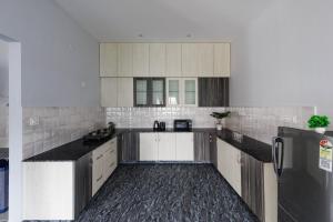Rosette by RedOlive 1BHK 4th Block Jayanagar