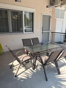 Luxury Apartment 150m from the sea No2