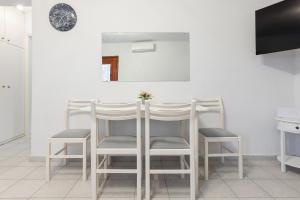 F & B Summer Collection - Afitos Flat for 2