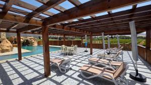 Luxury Oran Villa with Private Pool & Sea View