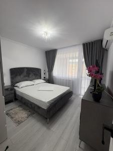 Sarah Apartments