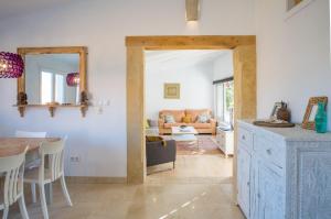 Oasis Villa with Pool & Views - El Palmar