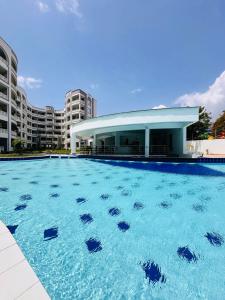 Azuri Suites & Residence