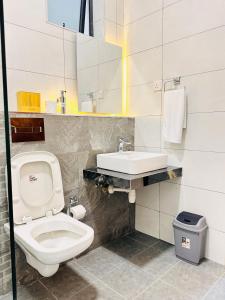 Azuri Suites & Residence