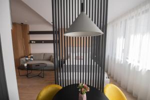 The Studio No 10