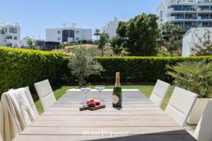 Modern Garden Villa Apartment with a Spacious Terrace