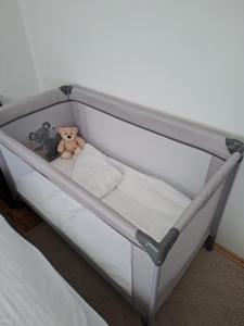 "Book Me" Apartment - Zagreb - Free Public Parking in Front