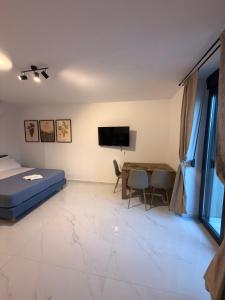 Royal Vinea Suites