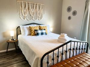 Vibrant Texan Escape with Patio & Gated Community
