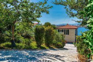 Villa Verde & Blue with Sea View