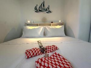 Breathing Spell Mykonos Houses
