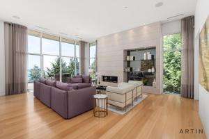 Luxury 5BR Mansion with Pool, Sauna and Scenic Views