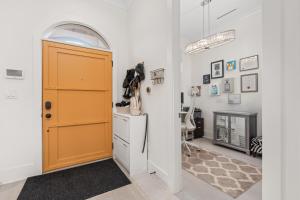 Game-Day Ready 4BR Home - Spacious and Near Transit