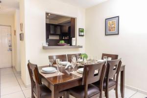 Luxury Modrn Apartment, wamazing view, 3BR,Escalon,Exclus,Secur
