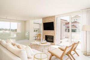 SPCRM5200 Luxury Villa With Sea Views and Pool