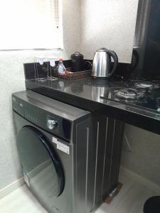 Loft mobiliado bem localizado com garagem