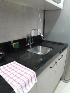 Loft mobiliado bem localizado com garagem