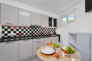 Serenia House - Two-bedroom by Wanderlust Madeira