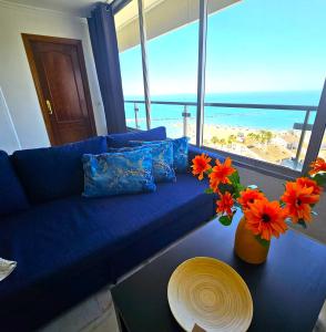 Apartamento en Benalmádena en la playa con piscina Frontal al mar