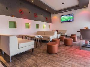 ibis Oran les Falaises