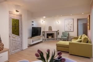 The Bougainvillea house