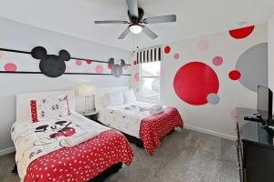 8BR Cozy Home Near Disney w Pool ChampionsGate