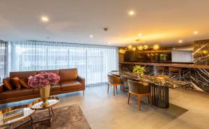 Luxury Thonglor SQmt40 1Bed 1Living GYMPoolNetflix
