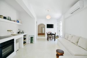 Hydra Hospitality Nest Apartment