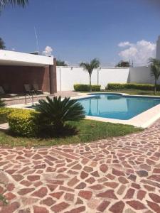 House for 6, 3 bedrooms, 2 pools, near International Port, Mulza