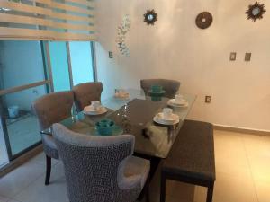 House for 6, 3 bedrooms, 2 pools, near International Port, Mulza