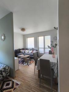 Home Sweet Home - WiFi, balcony, Smart TV, Home Office, f-VAT, near to KTW
