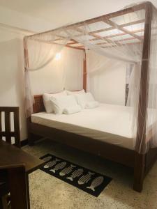 White House Villa Hiriketiya