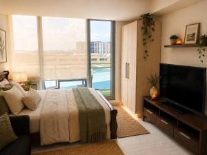 Azure Urban Resort by Casa Suites