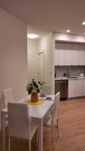 The Central Luxe