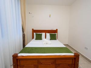 4 Bedroom Nyali -Mombasa Lizzy Residence - Serene, Self Check In, 10 Pax Max, Spacious , Fast WiFi, Near Mall , Near Beach