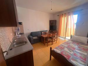Shengjin Apartment Near the Beach
