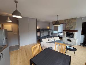 Turu 6, Quiet Central Apartment