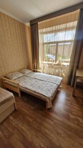 Sunset Garden Apartment