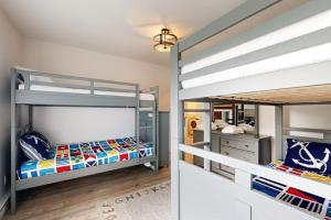 Elegant Oceanfront Condo with Stunning Harbor Views & Spectacular Sunsets