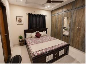 Aviora Service Apartments Gachibowli