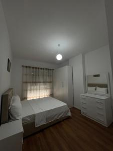 Apartamenti 33