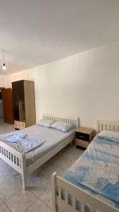 Shengjin Apartment Near the Beach