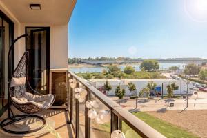 WF Waterfront Pearl wTerrace, Parking & Foosball