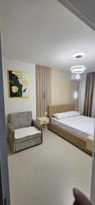 Five EM apartament