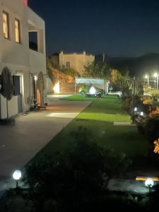 Isidoros Apartments