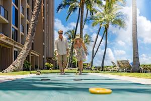 Mahana Oceanfront Studio Unit Sleeps 3 Car Included with 6 nights MAH 502 by KBM