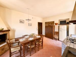 La Pietra Antica Casa nelle Mura Medievali